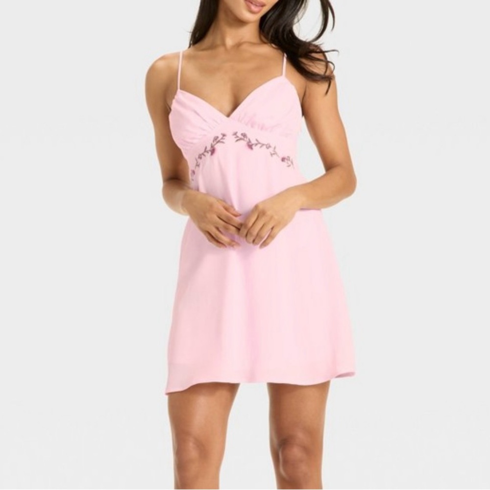 Wild Fable Mini Dress Embroidered Flowers Crepe A Line Baby Pink Size Medium NWT